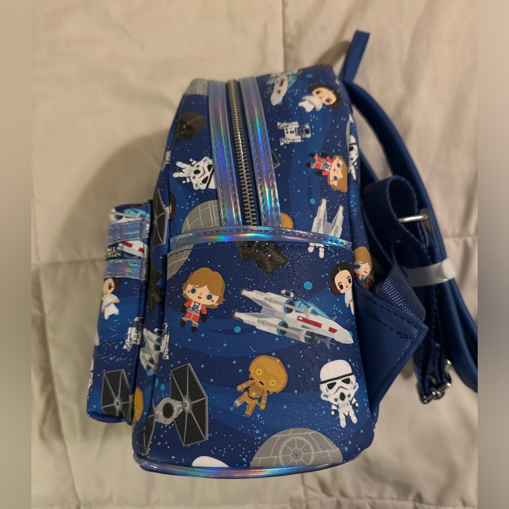 EUC LOUNGEFLY STAR WARS - Picture 2 of 7